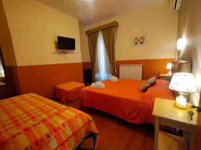 Letto o letti in una camera di Bed & Breakfast Hostel H24
