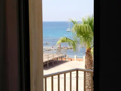 Vista generica sul mare o vista sul mare dall'interno dell'hotel