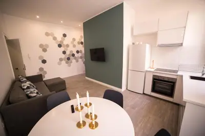 Cucina o angolo cottura di Green House - 1 Min dal Mare-Vicinissimo ad Ortigia e al Teatro-parcheggio fuori ZTL in strada gratuito