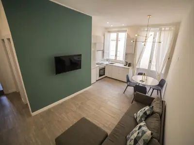 TV o dispositivi per l'intrattenimento presso Green House - 1 Min dal Mare-Vicinissimo ad Ortigia e al Teatro-parcheggio fuori ZTL in strada gratuito