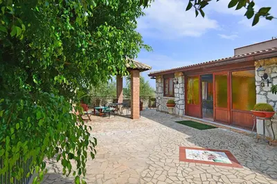 Giardino di Villa in Sicily with Private Pool & Garden