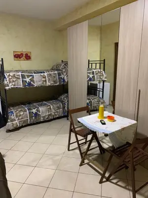 Letto o letti in una camera di Airport Bedroom House