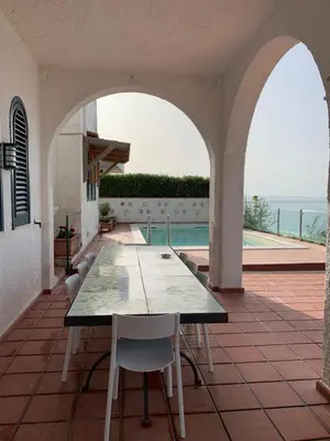 Paesaggio naturale nelle vicinanze della villa