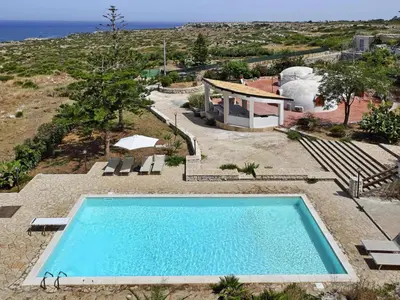 Piscina di Igloo Home Plemmirio with Sea Access & Pool o nelle vicinanze