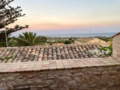 Paesaggio naturale nelle vicinanze della villa
