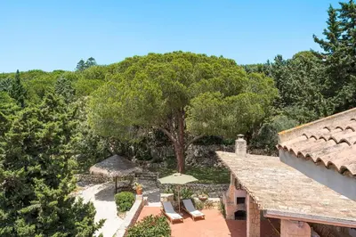 Paesaggio naturale nelle vicinanze della villa
