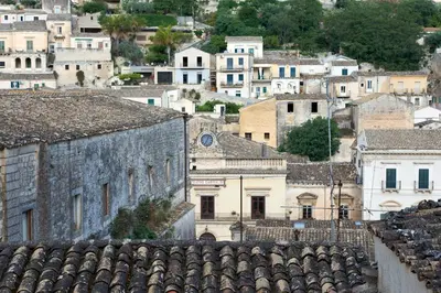 Vista generica su Modica o vista sulla città dall'interno della casa vacanze