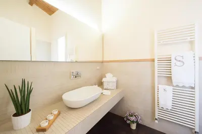 Bagno di Villa Silva - IsulaTravel