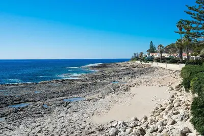Paesaggio naturale nelle vicinanze della villa