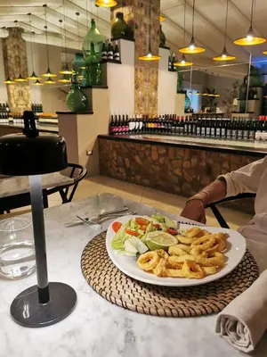 Cibo presso l'hotel o nelle vicinanze