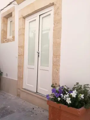 Facciata o entrata di Judaica d'Ortigia