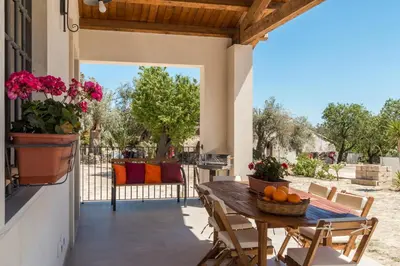 Balcone o terrazza di Trappeto Dellago with sea view, pool, parking & wi-fi