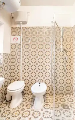 Bagno di casa e putia