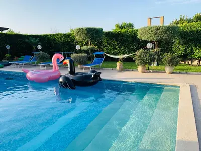 Piscina di B&b Vittoria House o nelle vicinanze