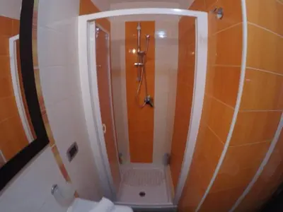 Bagno di two face
