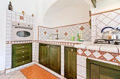 Cucina o angolo cottura di GuestHost - Central Flat with Balconies and Bicycle!