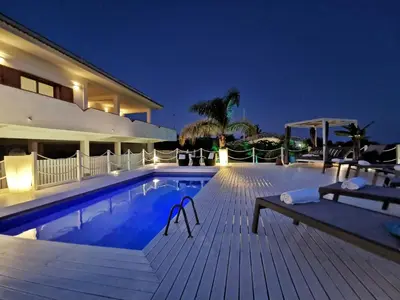 Piscina di Villa Arenile - Seaside - Swimmingpool- Private access to Sea - waterfront - Fontane Bianche - Siracusa o nelle vicinanze