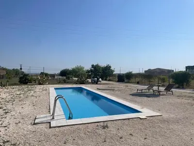 Piscina di Isola dei poeti o nelle vicinanze