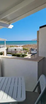 Vista generica sul mare o vista sul mare dall'interno della casa vacanze