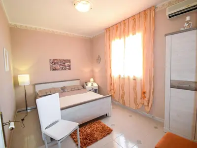 Letto o letti in una camera di Apartment White Pool by Interhome