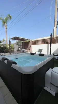 Piscina di Studio Alpha - relax e jacuzzi o nelle vicinanze
