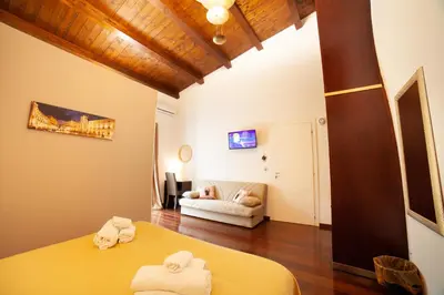 TV o dispositivi per l'intrattenimento presso B&B Ninfeo Siracusa - Rooms & Breakfast
