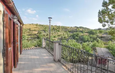 Paesaggio naturale nelle vicinanze della casa vacanze