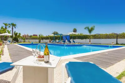 Piscina di B&B Sicilia Bella o nelle vicinanze