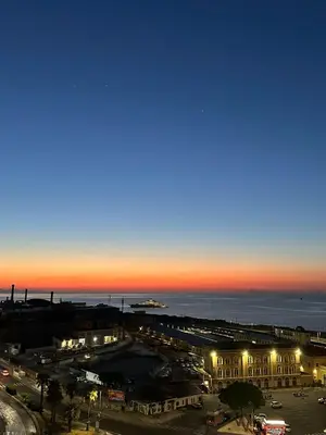 Vista generica sul mare o vista sul mare dall'interno dell'appartamento