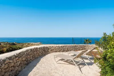 Paesaggio naturale nelle vicinanze della villa