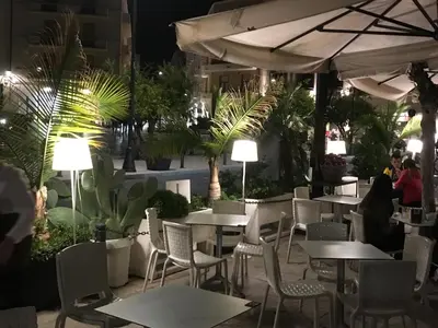 Ristorante o altro punto ristoro di AGATOCLEY, ai piedi di Ortigia
