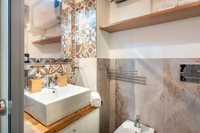 Bagno di Domus Pietri