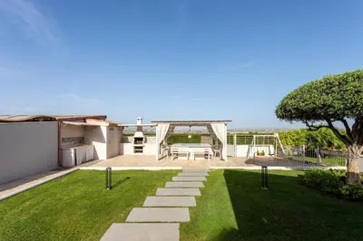 Giardino di ISULATRAVEL - Villa Fenicottero