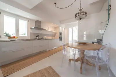 Cucina o angolo cottura di ISULATRAVEL - Villa Galene