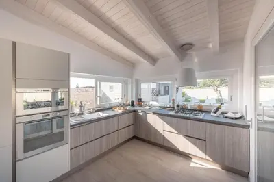 Cucina o angolo cottura di ISULATRAVEL - Villa Venere