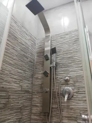 Bagno di Emily House