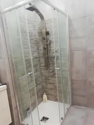 Bagno di Emily House