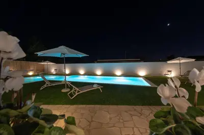 Piscina di ISULATRAVEL - Blu Mediterraneo House o nelle vicinanze