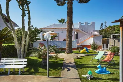 Giardino di Casa Vacanza Noban - CaseSicule