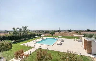 Piscina di Olimpia House o nelle vicinanze
