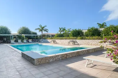 Piscina di Terra Dei Limoni o nelle vicinanze
