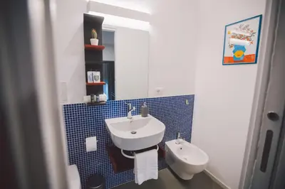 Bagno di New apartment with patio