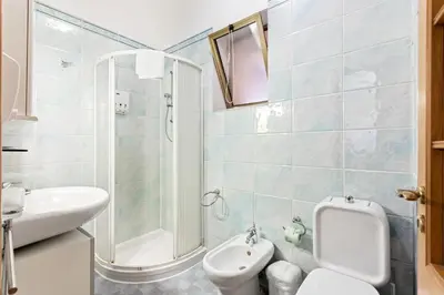 Bagno di GuestHost - Castello Ursino Balcony Apartment x5