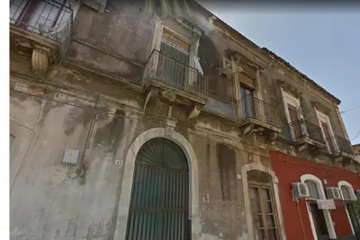 Planimetria di GuestHost - Castello Ursino Balcony Apartment x5