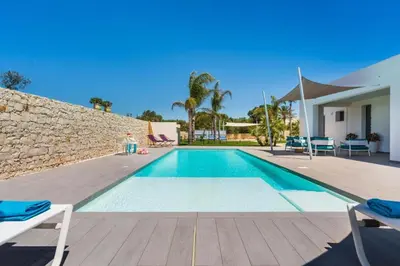 Piscina di Villa Nica o nelle vicinanze