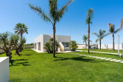 Giardino di Villa Nica