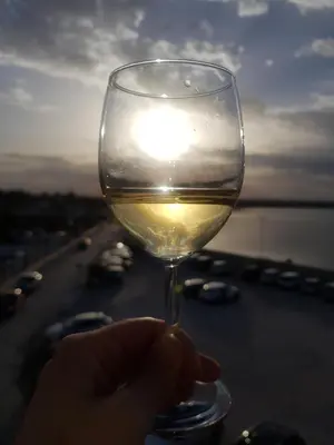 Alba o tramonto visti dall'interno dell'appartamento o dai dintorni