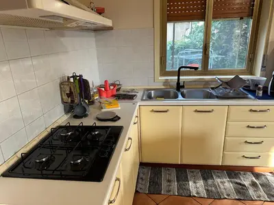 Cucina o angolo cottura di Antonio's villa al mare con vista sull'Etna Vaccarizzo Catania