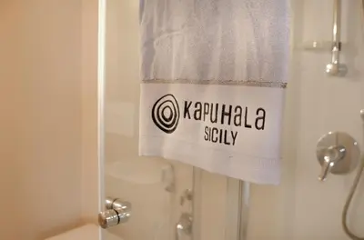 Bagno di Kapuhala Sicily