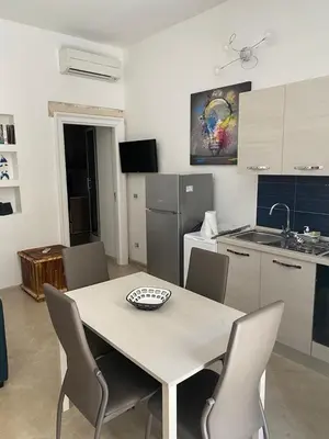 Cucina o angolo cottura di casa vacanze Maniace 80